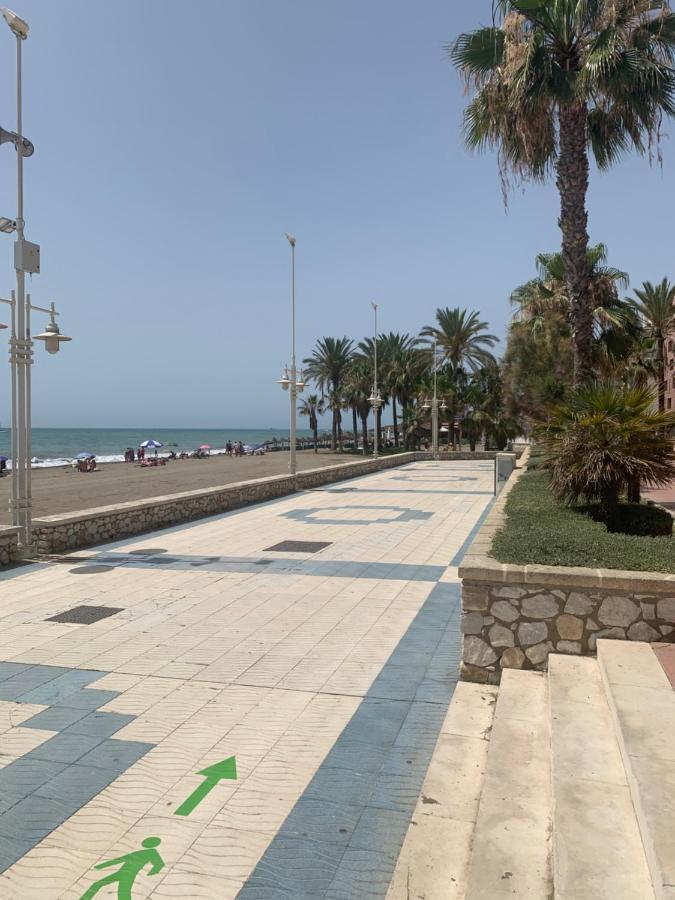 Apartamento Primera Linea Apartment Malaga Exterior photo