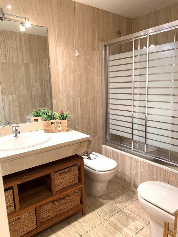 Apartamento Primera Linea Apartment Malaga Exterior photo