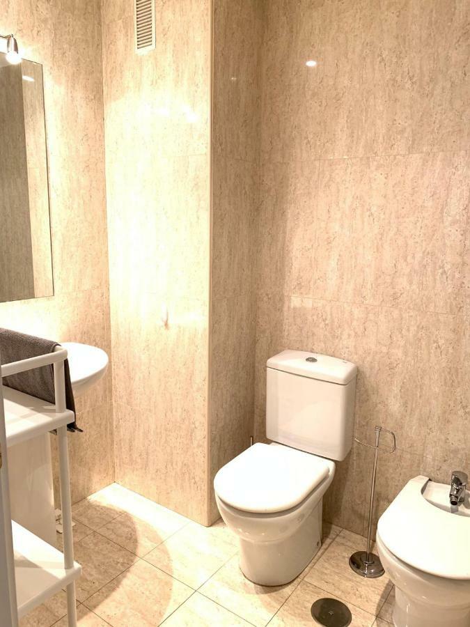 Apartamento Primera Linea Apartment Malaga Exterior photo